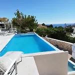 Modern Luxury Paradise * カルプ